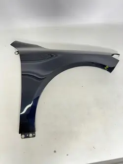 Höger skärm Mercedes A117 CLA A1178810201