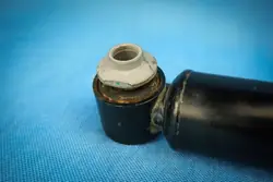 Ilmajousitus oikea taka Audi S8 4H OEM 4H0616002AK