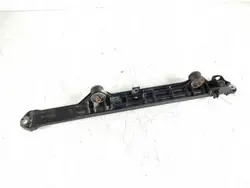 Toyota Hilux etuistuimen turvavyön tuki OEM 2640326001