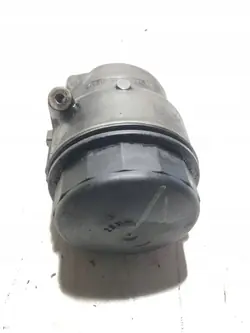 Mercedes Ölfiltergehäuse OEM 6740230280 - Gebraucht