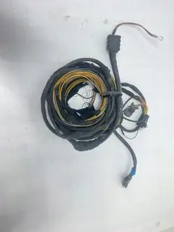 Aurinkoluukun asennusjohto Mercedes W124