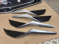 BMW OEM 9634826 9634830 Inredningskonsollist