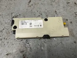 Amplificador de antena BMW OEM 9218094 - Usado