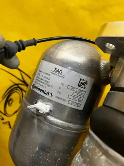 Amortisseur pneumatique arrière droit OEM 4N4616002F Audi A8 D5