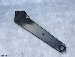 Suporte de cinto dianteiro esquerdo VW Passat B8