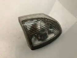 VW Jetta II voor linker richtingaanwijzer OEM 16430748