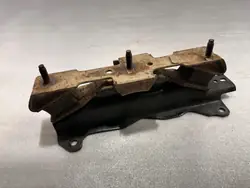 Vaihteiston tuki OEM 68159782AB Dodge RAM 1500:lle