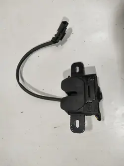 Motorhuvslås Volvo XC60 2015- OE 31479660