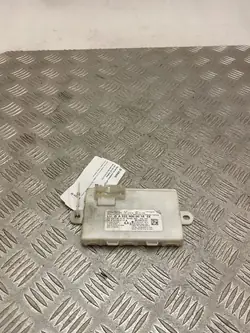 Mercedes-Benz Keyless Start Module OEM A2229000016