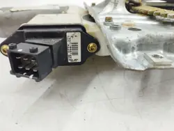 Toyota Corolla E120 E130 2003 Regulador de vidro traseiro direito OEM