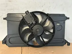 Ventilador de radiador Ford Focus MK2 1.6 3M51-8C607-EC