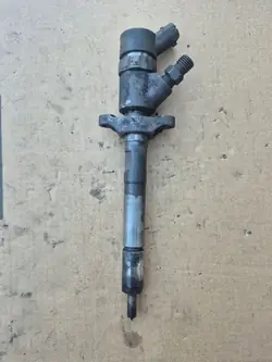 Injecteur CITROEN/PEUGEOT 1.6HDI OEM 0445110188