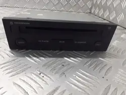 CD-vaihtaja 1J0035119A VW Passat B5:lle