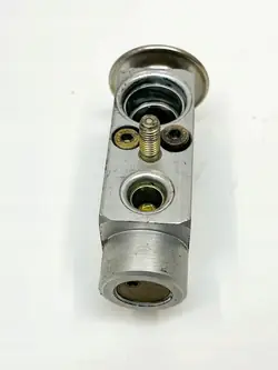 Soupape d'expansion AC Mercedes-Benz A 140 830 04 84
