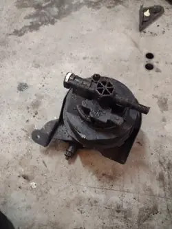 Boîtier Filtre à Carburant Mitsubishi Lancer VIII OEM 87654D