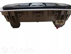 Lampada di illuminazione interna anteriore Toyota Yaris Cross