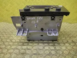 Radio Volvo S60 OEM 306576371 - Occasion