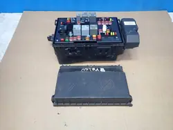 Caixa de fusíveis OEM 13343762 para Opel Astra IV J