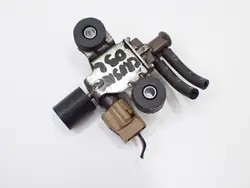 Válvula de vácuo OEM 25819-30100 para Toyota Land Cruiser