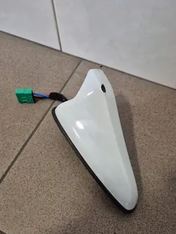 Kia Ceed III Antenni OEM 96210J7200 - Käytetty