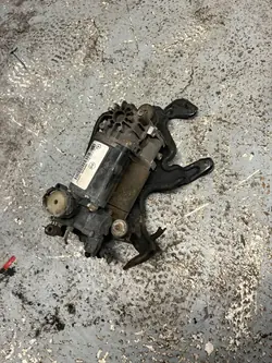 Compressor suspensão traseira Mercedes-Benz OE 0011127