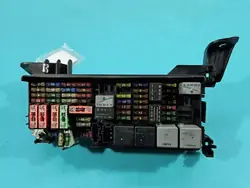 Caja de fusibles OEM A1645402372 para Mercedes ML W164