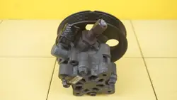 Bomba de dirección asistida CHRYSLER GRAND VOYAGER 2.8 CRD 04593830AA