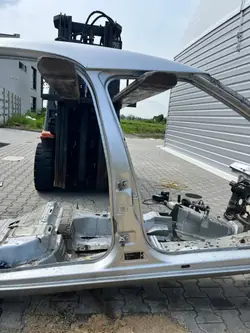 Poteau Droit Central Skoda OE pour Roomster