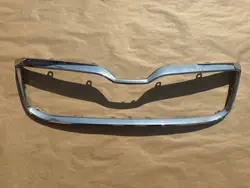 Skoda OE 3V0853761B Chrome Grille