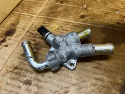 Vesilähtö Lämpöanturi Toyota RAV4 V 2.5 Hybrid