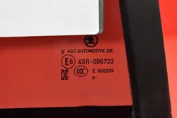 Karosserieglas Rechts Hinten OEM mamAUTO-1056099- Skoda