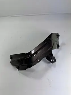 Support de garde-boue OEM 2K5821136 - État utilisé