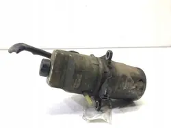 Pompe direction OEM 4M5113K514BF pour Ford Focus