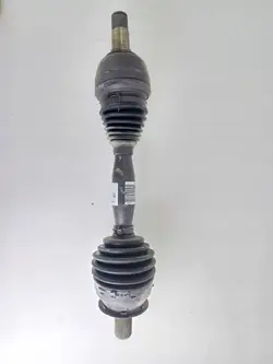 Mercedes-Benz CLA W117 Eixo dianteiro esquerdo A2463309200