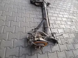 Poutre d'essieu arrière OEM 555013648R Nissan Juke II