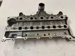 Couvercle de suiveur de came OEM 08692397004 Volvo V70