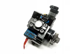 Pompe à injection Renault OE 0445010404 pour Trafic III