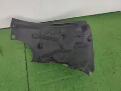 Vasen etupyörän kaari BMW F30 51717260699