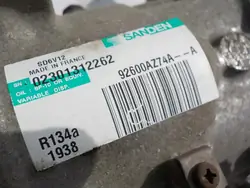Compresseur Climatisation Nissan OEM 92600AZ74A - Occasion