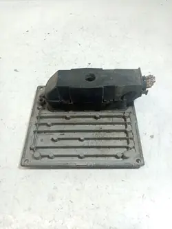 Moottoritietokone OEM 3S61-12A650-BB Ford Fiesta MK6:lle