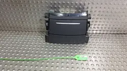 Askfat OEM 4H0864051B 12V-uttag för Audi A8 D4
