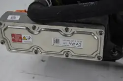 Tubo Aire Acondicionado VW E-Golf OEM 5QE820037F - Usado