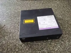 Cambiador CD Volvo OEM 6G9210E887BL - Usado