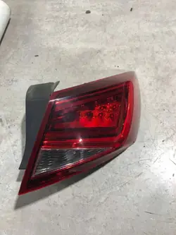 Luz Trasera Derecha Seat Leon III Hatchback 5F0945208C