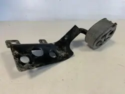 Pakoputken kiinnitystuki Audi A5 8W OEM 8W0253144F