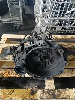 VW GOLF IV 1.6 B Vaihteisto 02K301107J DSB