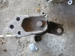 Kiinnitystuki 8V516F012BJ