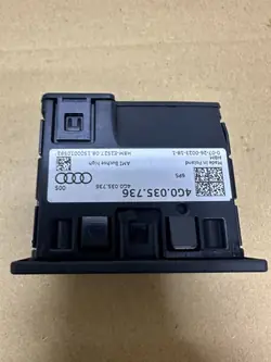 Prise USB/AUX OEM 4G0035736 pour Audi A6 C7