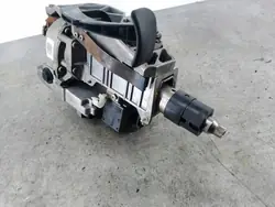 Direction assistée Renault OE 8200246631B X84 50300374 TRW