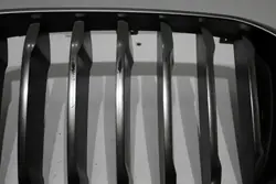 Rechte Grill BMW 5 F10 F11 OEM 51137200